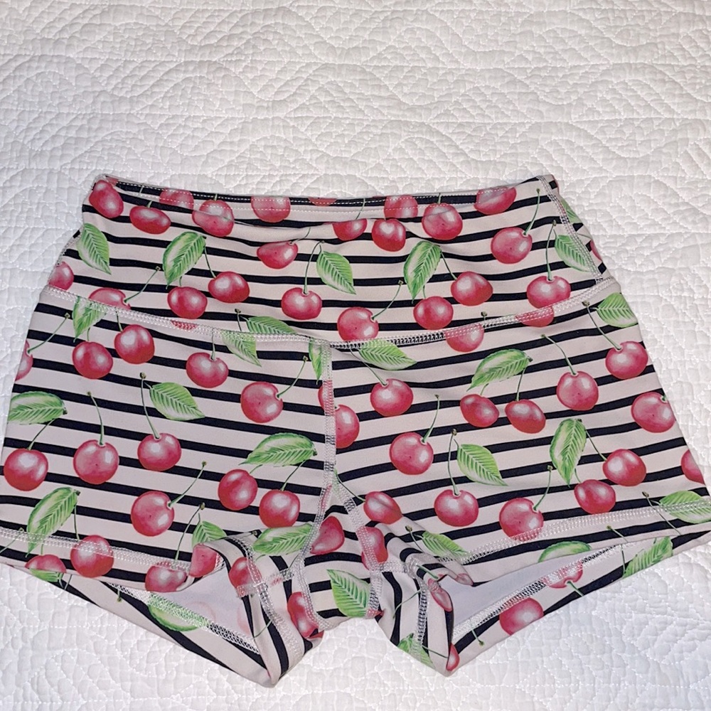 Savage barbell - Low rise shorts